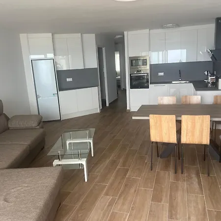 Manhetan 3 Bedrooms Apartment Empuriabrava