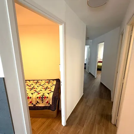 Manhetan 3 Bedrooms דירה *